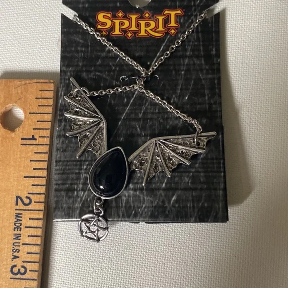 NWT Spirit Black Faux Teardrop Gem with Bat Wings and Pentagram - Picture 3 of 3